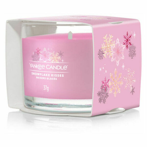 YANKEE CANDLE Votivní svíčka ve skle Snowflake Kisses 37 g porovnat ceny