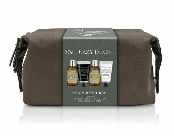 Baylis & Harding Sada péče o tělo pro muže v toaletní taštičce The Fuzzy Duck Men's Hemp & Begamot 4 ks porovnat ceny