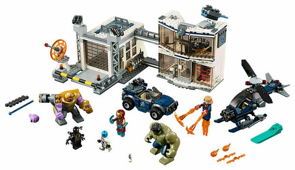 Lego Bitva o základnu Avengerů 76131 porovnat ceny