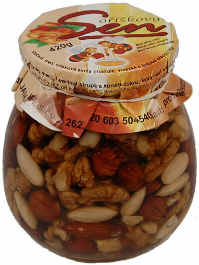 Jankar Profi Med s oříškovou směsí 350g porovnat ceny