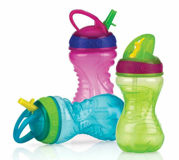 Nuby  Hrneček sportovní s tvrdým sklápěcím brčkem 300ml, 12m+ porovnat ceny