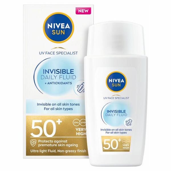 NIVEA Sun Pleťový krém Specialist Invisible Daily Fluid OF 50+ 40 ml porovnat ceny
