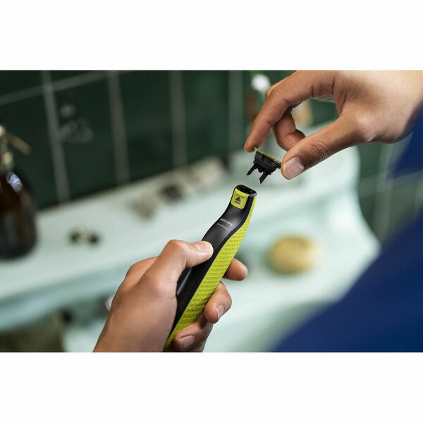PHILIPS OneBlade Pro F&B 360 QP6542/15 holící strojek porovnání ceny